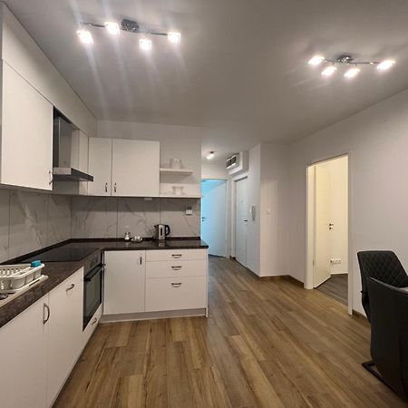 Modern Apartman セゲド エクステリア 写真