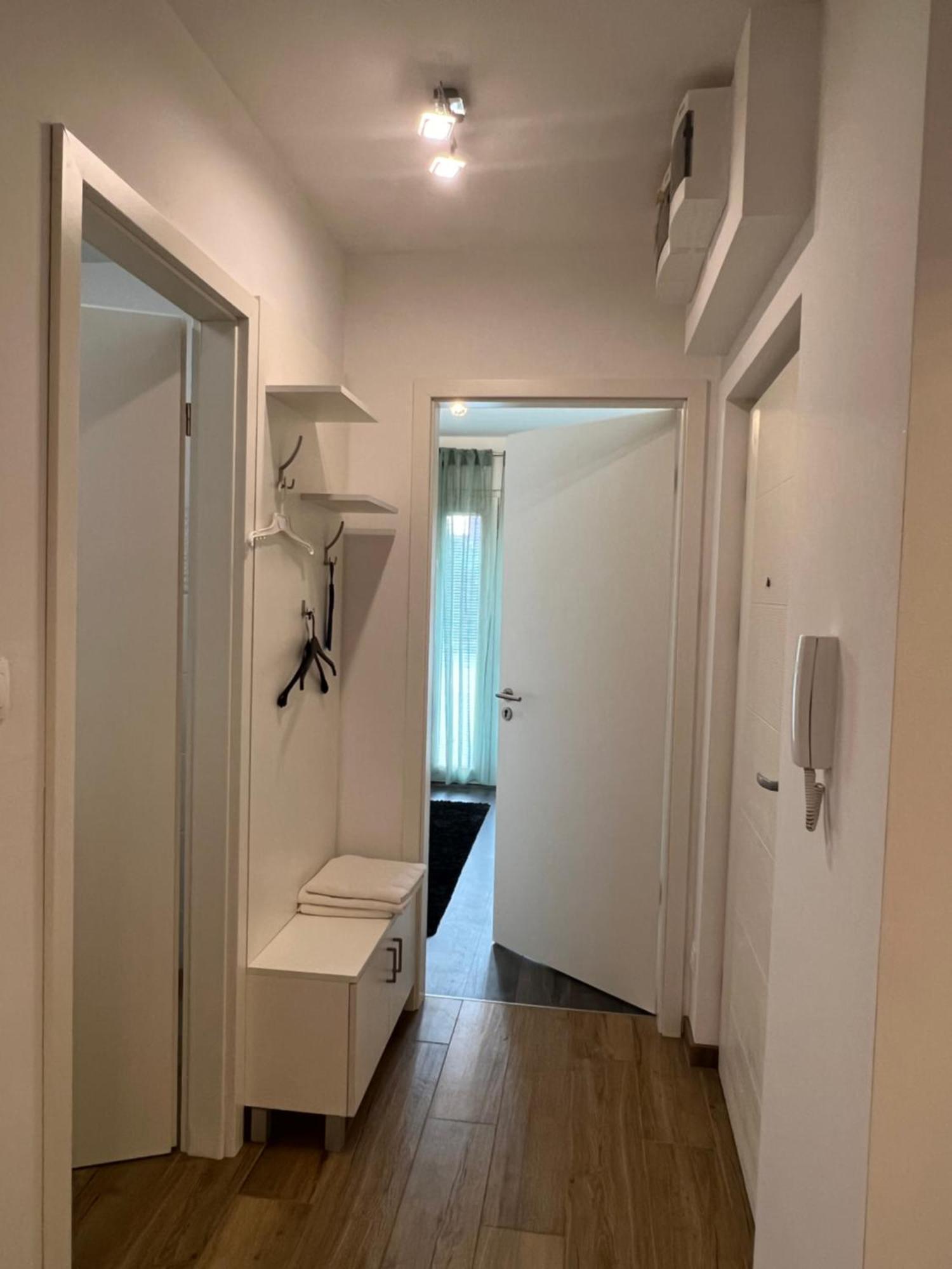 Modern Apartman セゲド エクステリア 写真